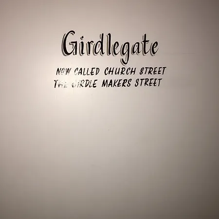 宾馆 The White Swan 3*